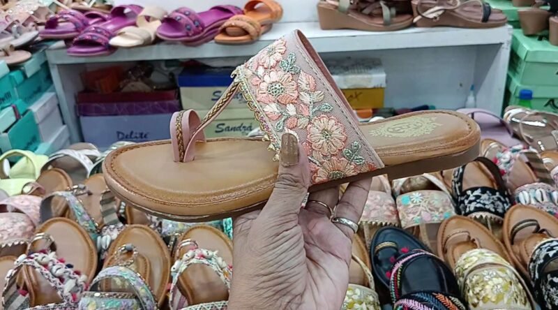 Women's Best Quality Kolhapuri Chappal Under - 299/ Latest Collection of Kolhapuri (Rose Gold / brown)