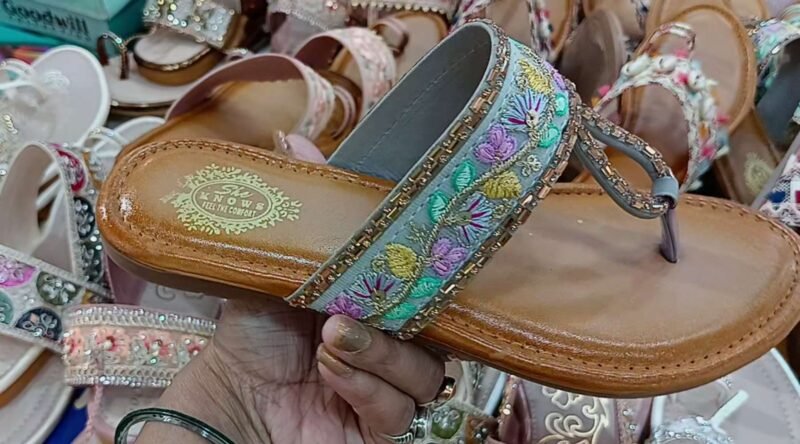 Best Quality Kolhapuri Chappal For Women's Under 299/ Latest Fashion of Kolhapuri (Soft Light Green / brown) - Image 2