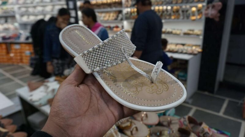 Kolhapuri Chappal For Women's Under 300/ Best Quality Latest Fashion of Kolhapuri (White)
