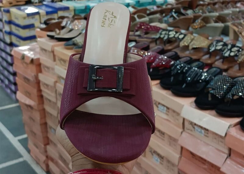 Heels Sandal for Small Parties | Beautiful Buckle Design (maroon)