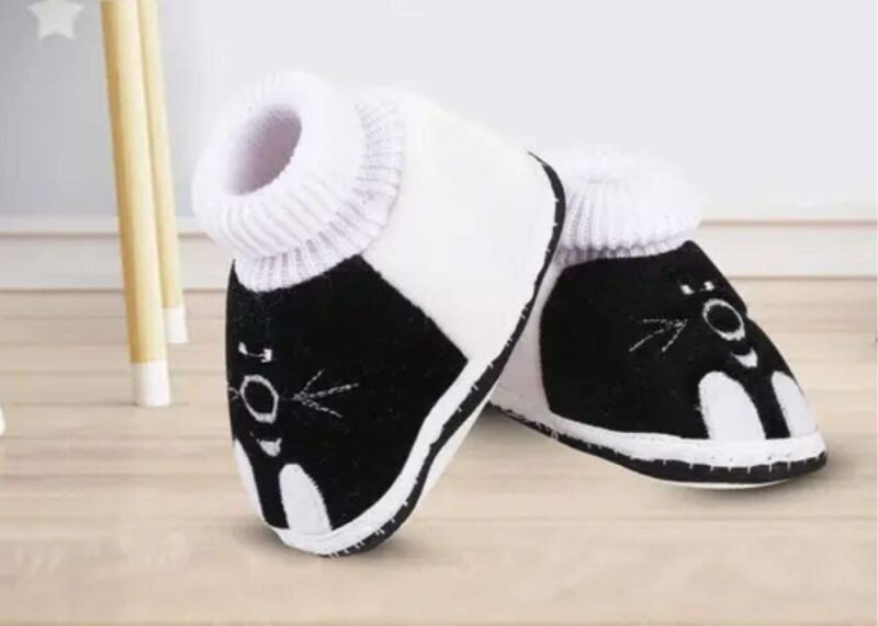 Soft Woolen Winter Footwear 0 to 12 Months Baby | Babies Shoes and Sandals - Image 2