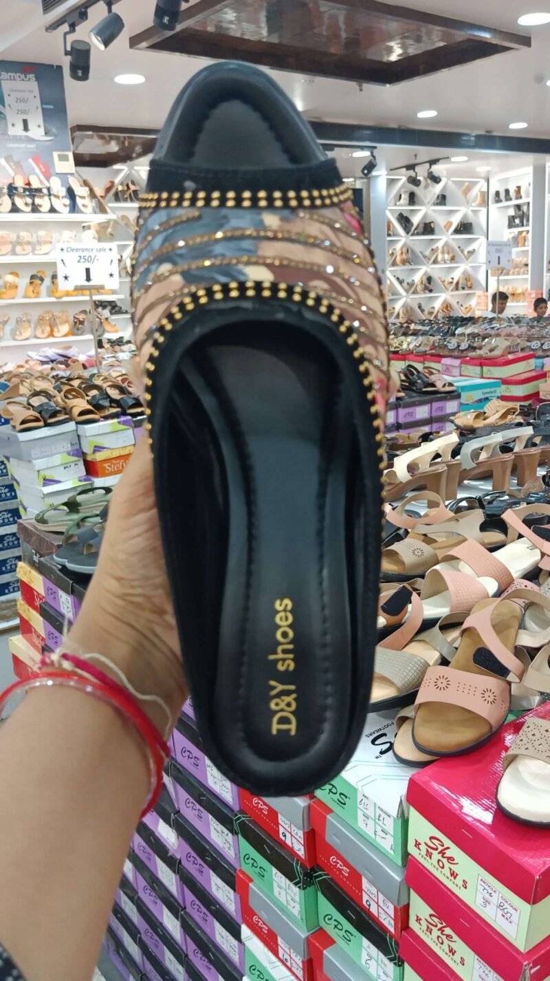 Beautiful Punjabi Jutii Under 500 - Image 2