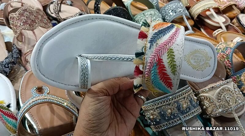 Kolhapuri Thread Design Chappal For Women - Image 2