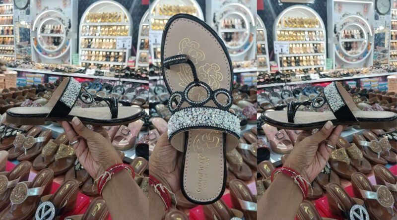 kolhapuri chappal for women black