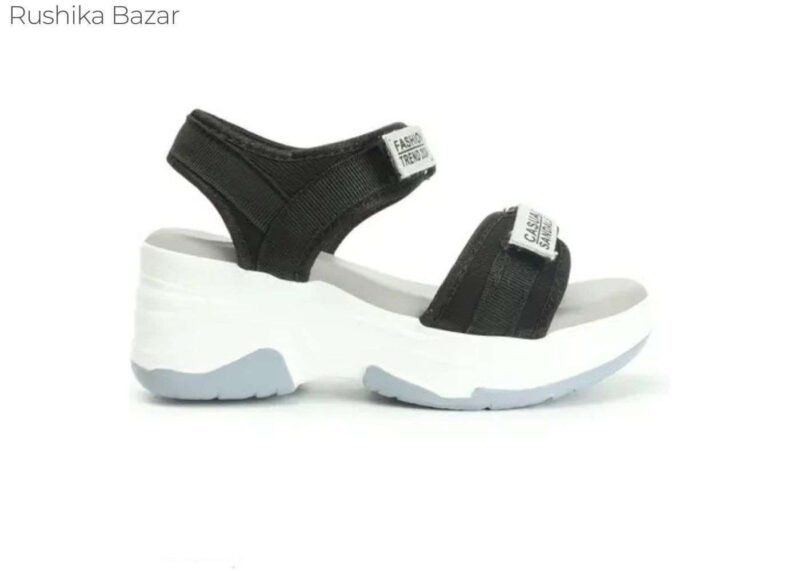 Stylish Platform Straps Sandals Perfect for Tracking or Morning Walk