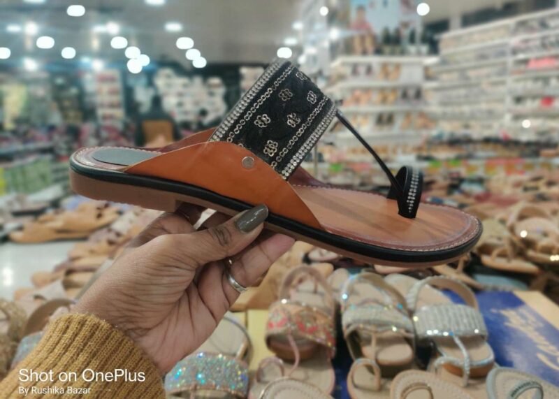 Kolhapuri Chappal for Women's (Black/ Brown) Best Quality Hand-Made Kolhapuri - Image 3