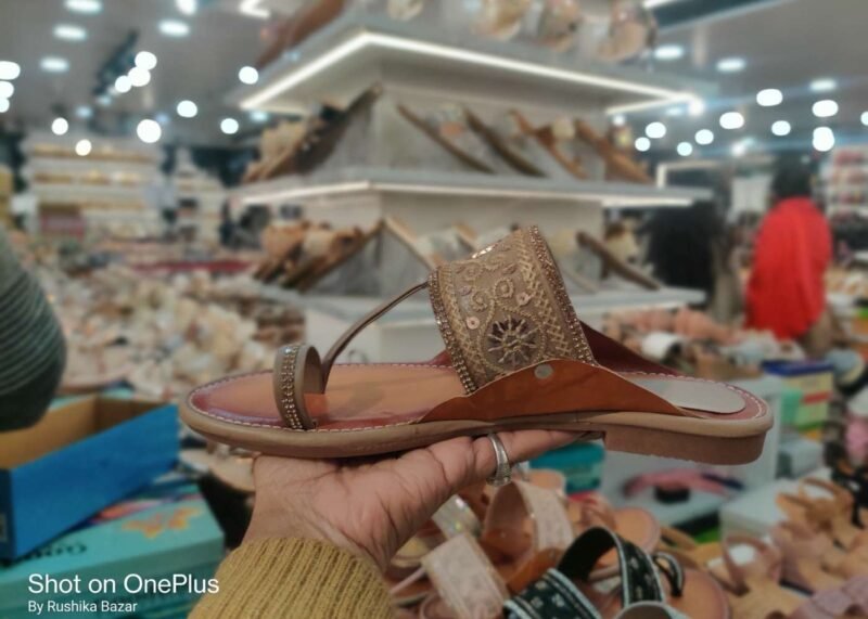 Women's Kolhapuri Chappal Best Quality Hand Made Stylish Design
