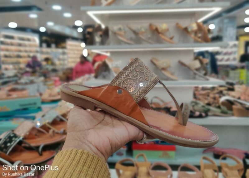 Women's Kolhapuri Chappal Best Quality Hand Made Stylish Design - Image 2