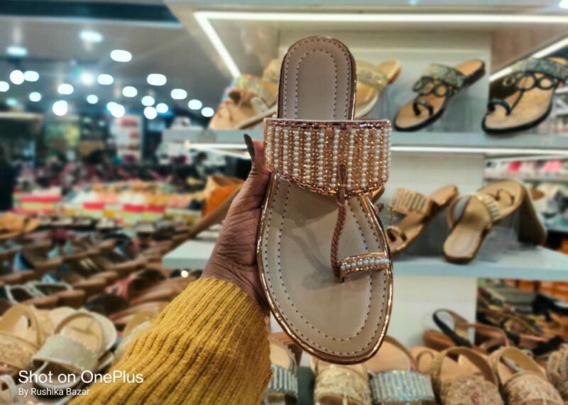 Kolhapuri Moti Design Fancy Chappal for Women/ Beautiful Kolhapuri Slippers