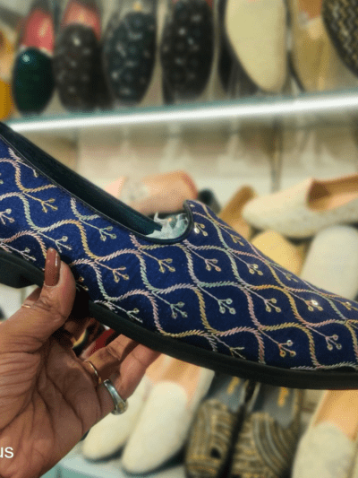wedding traditional style jutti for Indo Western shoes for grome (Embroidery) by Rushika Bazar
