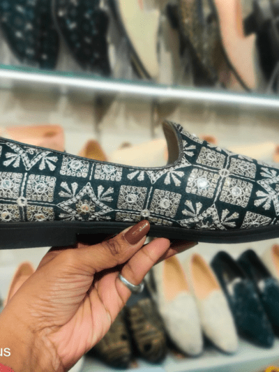 wedding traditional style jutti for Indo Western shoes for grome (Embroidery) by Rushika Bazar