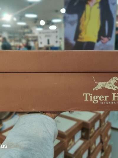 Tiger hill long boots box, seller Rushika bazar
