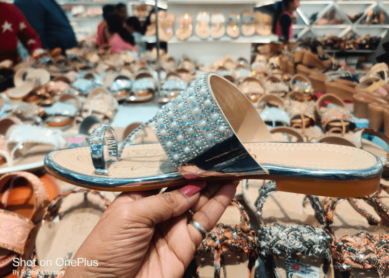 Stone design kolhapuri for women