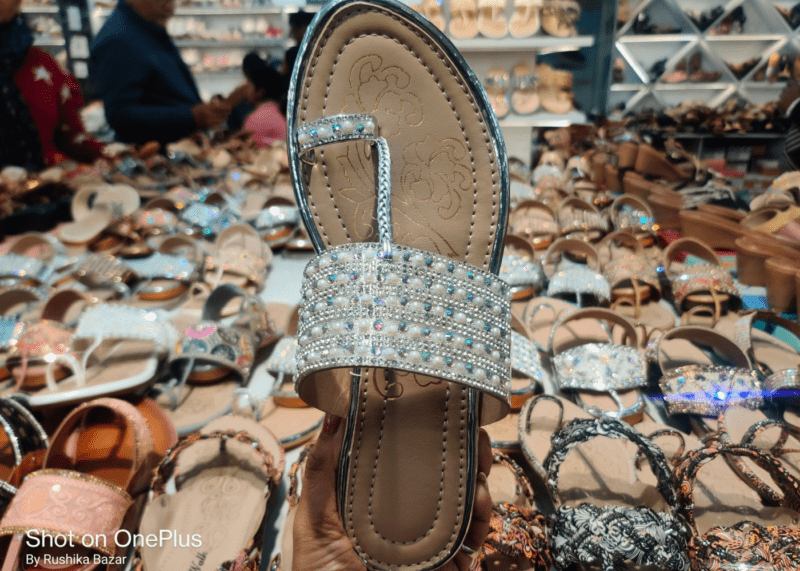 Stone design kolhapuri for women