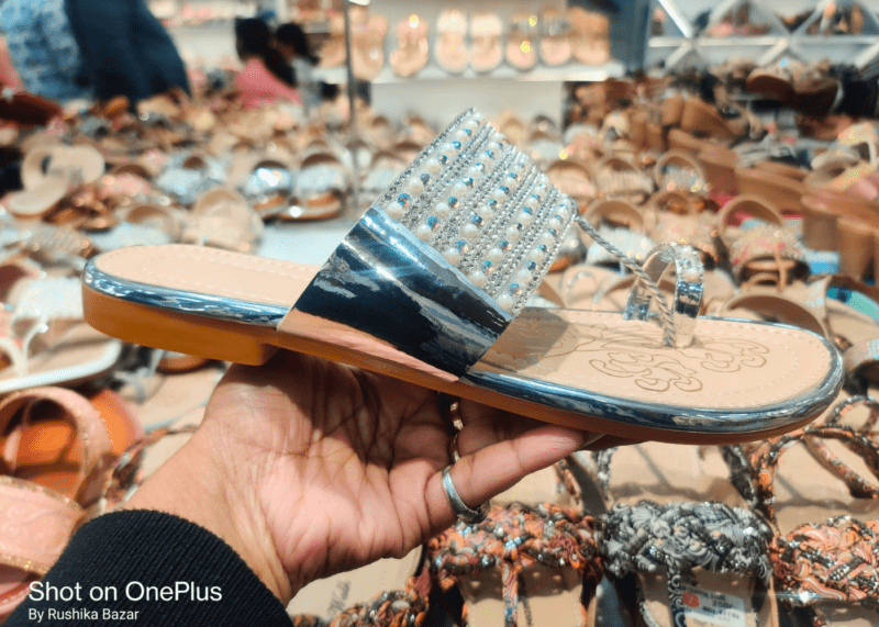 Stone design kolhapuri for women