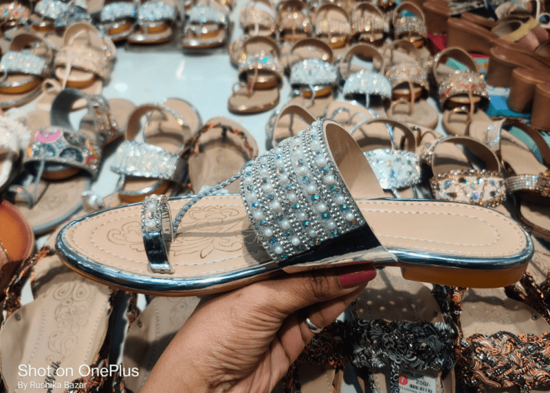 Stone design kolhapuri for women