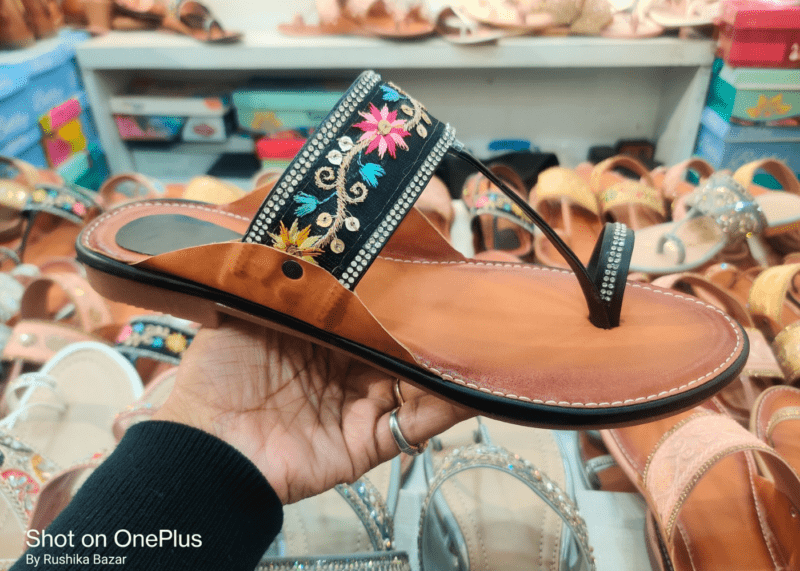 Beautiful Kolhapuri Chappal For Women Under 300 (Black) - Image 3