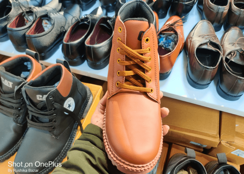 tan colour long boots with star logo
