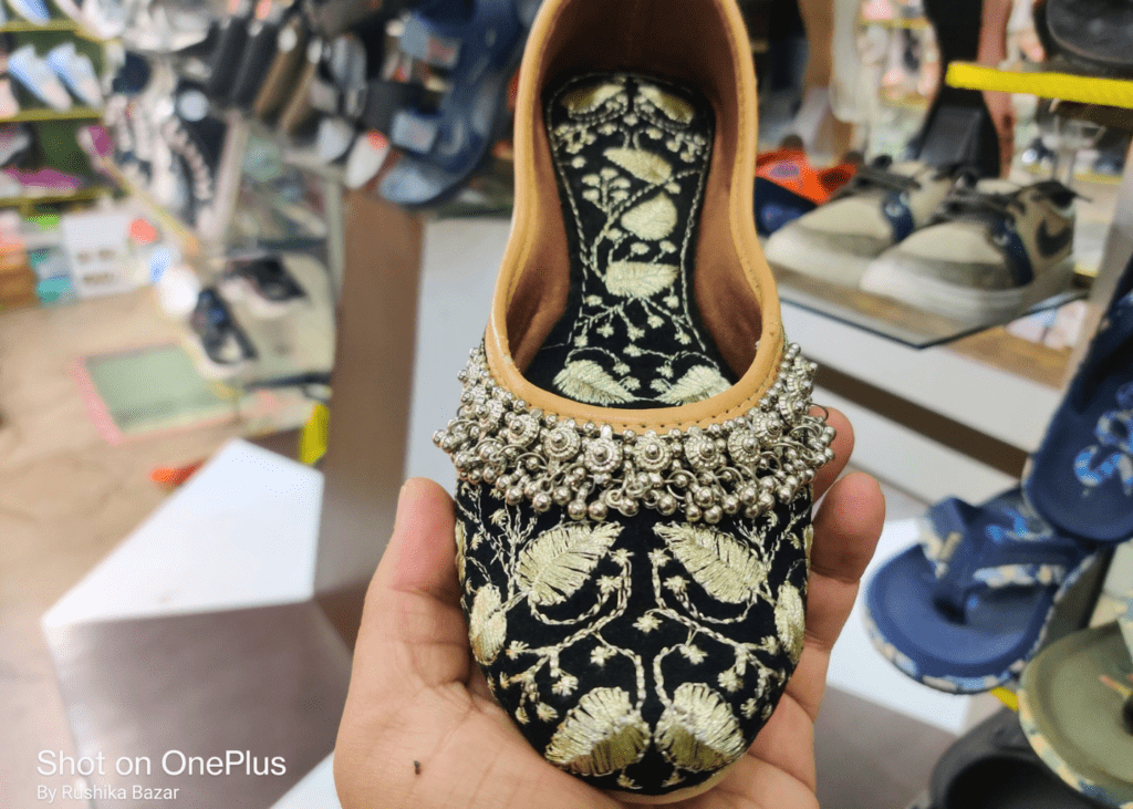 Punjabi jutti ghungroo design, black by Rushika Bazar