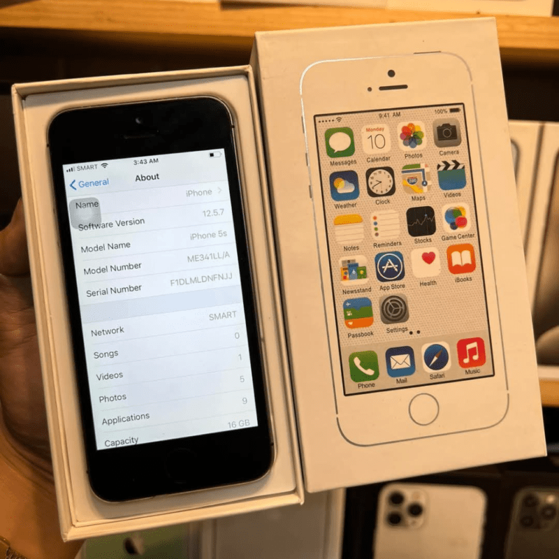 Apple iPhone 5s 32 Gb - Black iPhone 5s Mobile Phone (Refurbished) - Image 3