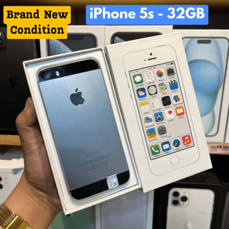 Apple iPhone 5s 32 Gb - Black iPhone 5s Mobile Phone (Refurbished)
