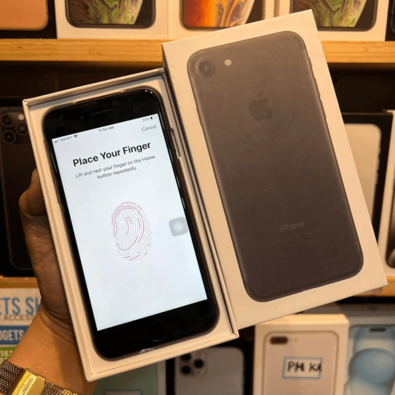 iPhone 8 64GB Black Refurbished Mobile (IPHONE 8 - 2 GB RAM ,64 GB ROM) - Image 6