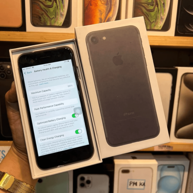 iPhone 8 64GB Black Refurbished Mobile (IPHONE 8 - 2 GB RAM ,64 GB ROM) - Image 7