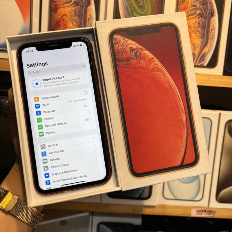 Apple iPhone XR 128Gb Mobile Phone – Red (Used) - Image 7