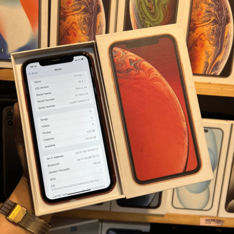 Apple iPhone XR 128Gb Mobile Phone – Red (Used) - Image 3